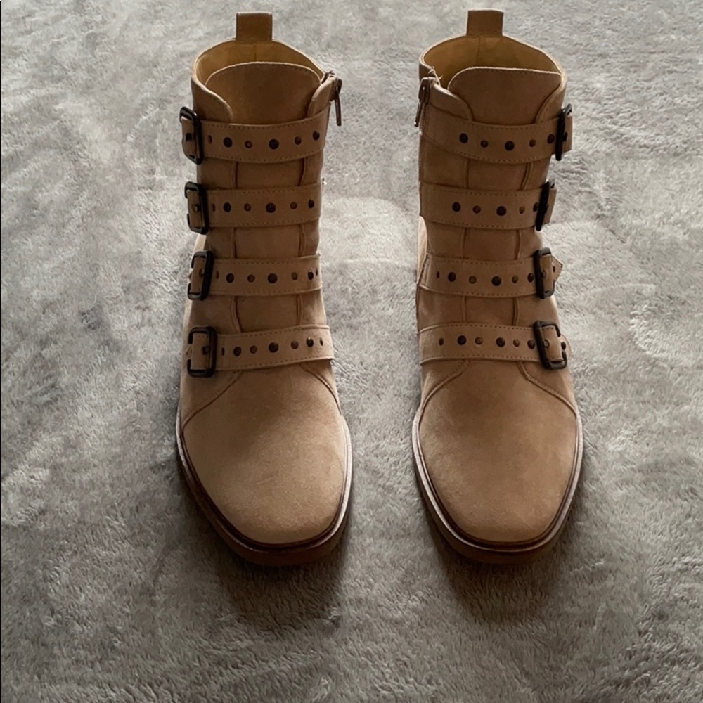 NWOT Paul Green Annie Bootie